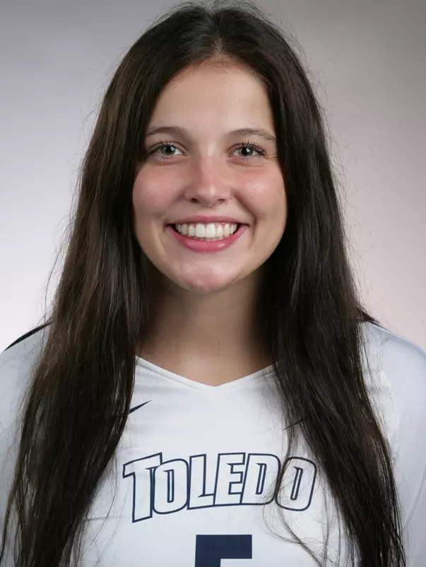 Anna Ramlow Headshot