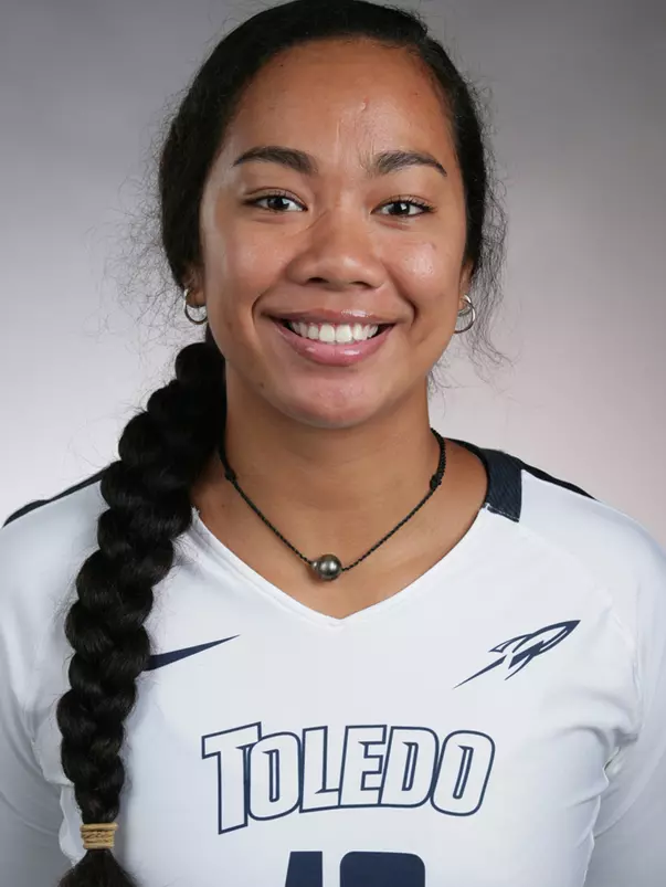 Sina Uluave Headshot