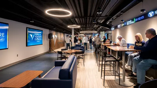 Venture Courtside Club