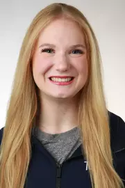 Maddie Gross Headshot