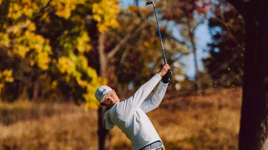 Bence Bertenyi swinging golf club at Dayton