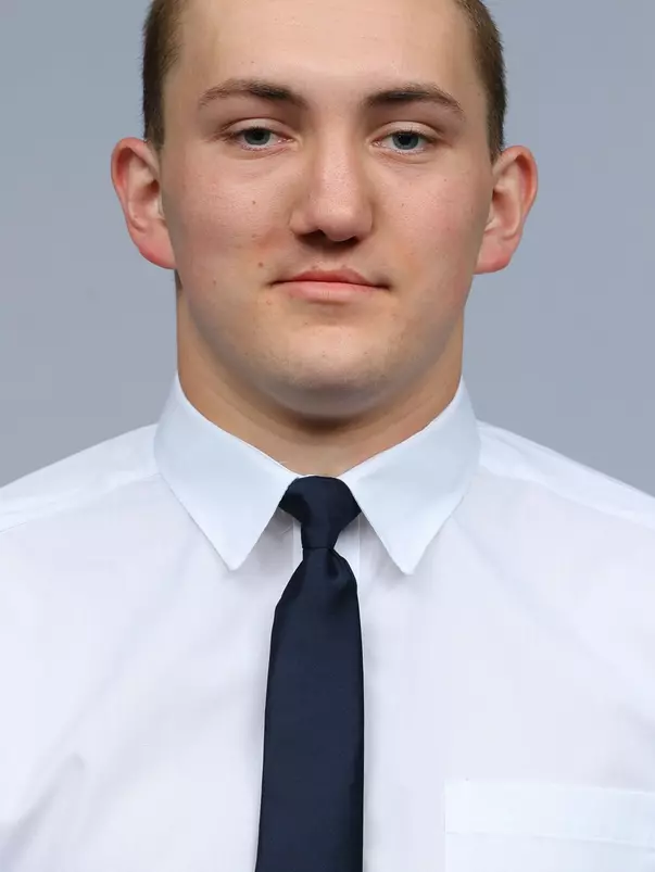 Tyler Hackenbracht headshot