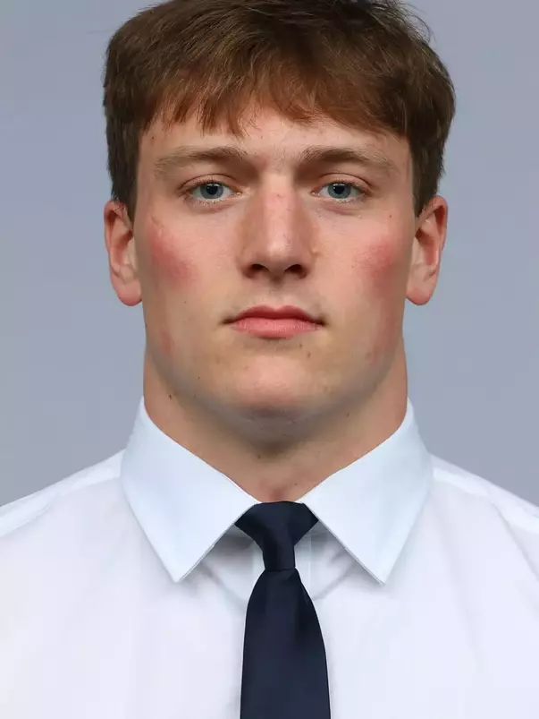 Isaac Zay headshot