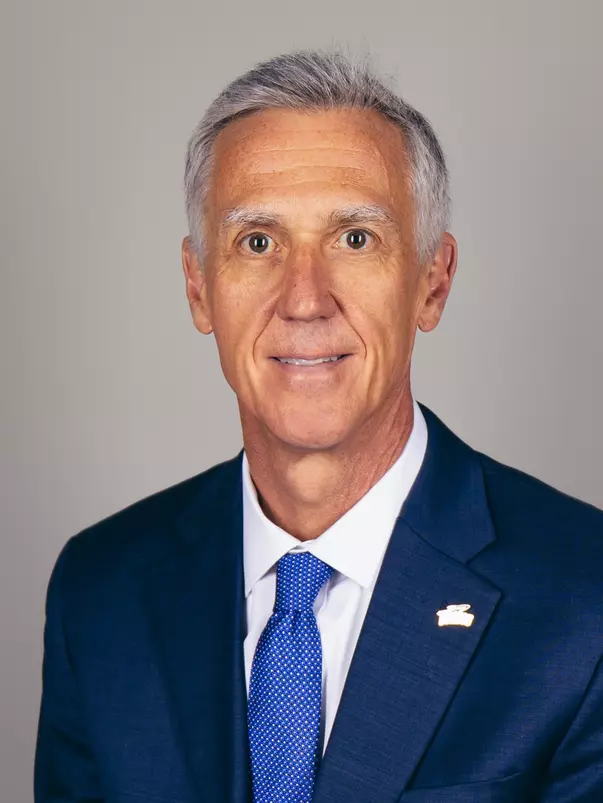 Brian Lutz Headshot