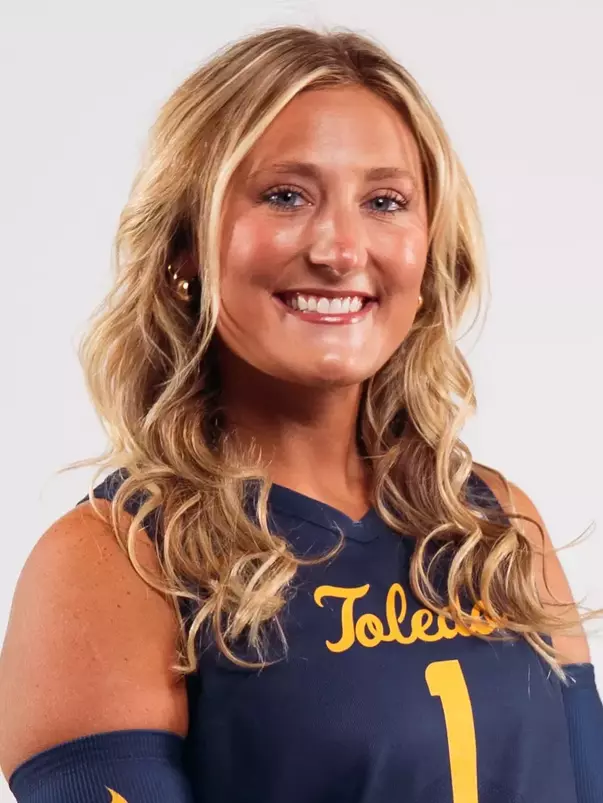 Grace Freiberger Headshot