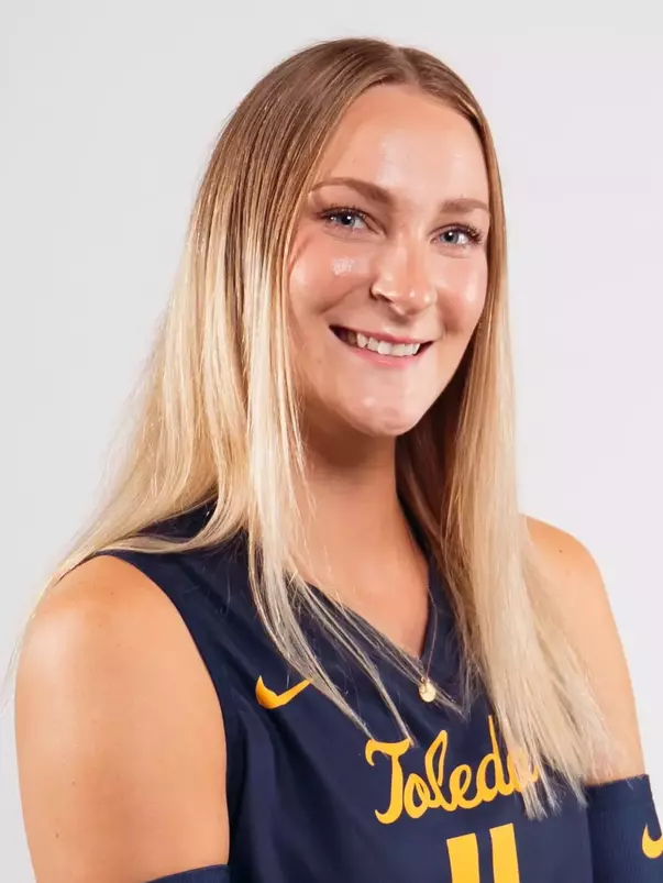 Olivia Heitkamp Headshot