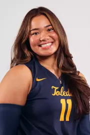 Brooke Naniseni Headshot