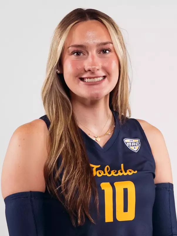 Kayla Ozanich Headshot