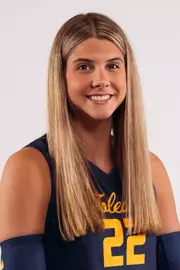 Sierra Pertzborn Headshot