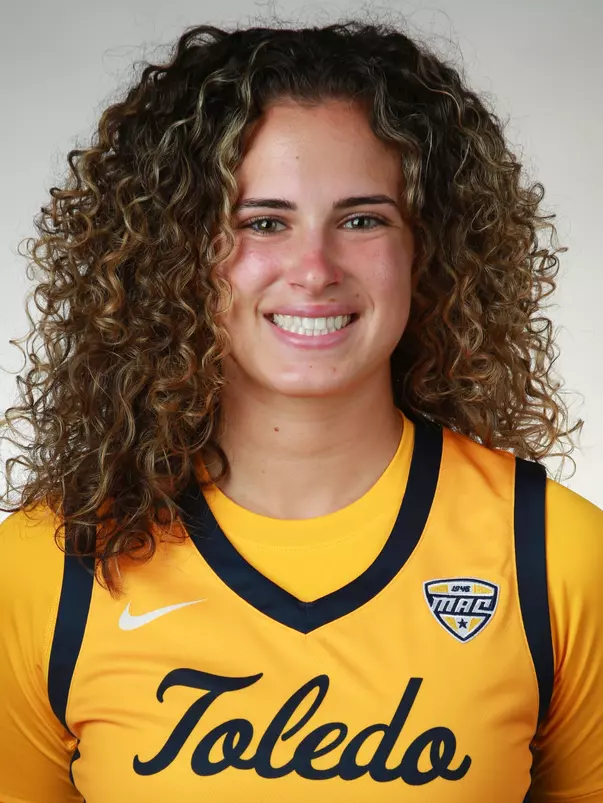 Evalyse Cole Headshot 2026-27