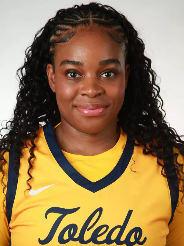 Miriam Diala Headshot 2026-27