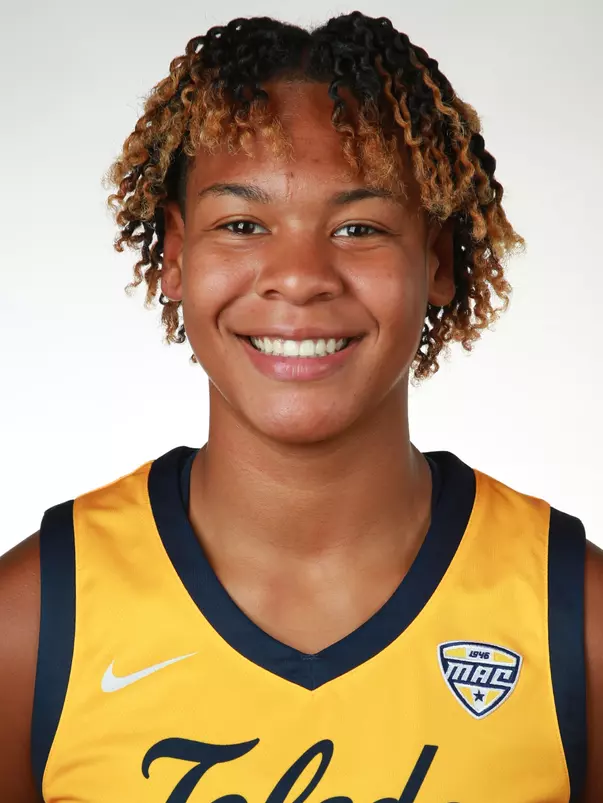 Faith Fedd-Robinson Headshot 2026-27