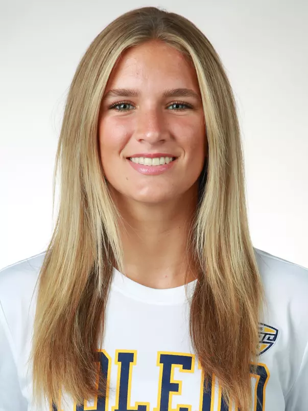 Kaitlyn Colverrt Headshot