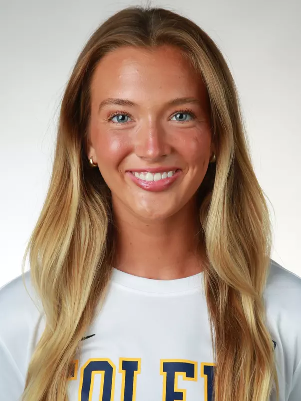 Gabrielle Anulare Headshot