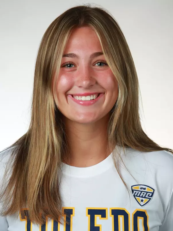 Ella Zoerhoff Headshot