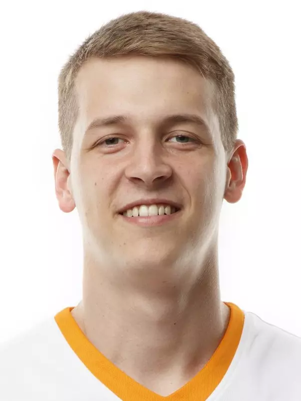 KNOXVILLE, TN - OCTOBER 05, 2017 - Guard Lucas Campbell #24 of the Tennessee Volunteers headshot during 2017 Photo Day at Pratt Pavilion in Knoxville, TN. Photo By Kyle Zedaker/Tennessee Athletics