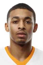 KNOXVILLE, TN - OCTOBER 05, 2017 - Guard James Daniel III #3 of the Tennessee Volunteers headshot during 2017 Photo Day at Pratt Pavilion in Knoxville, TN. Photo By Kyle Zedaker/Tennessee Athletics