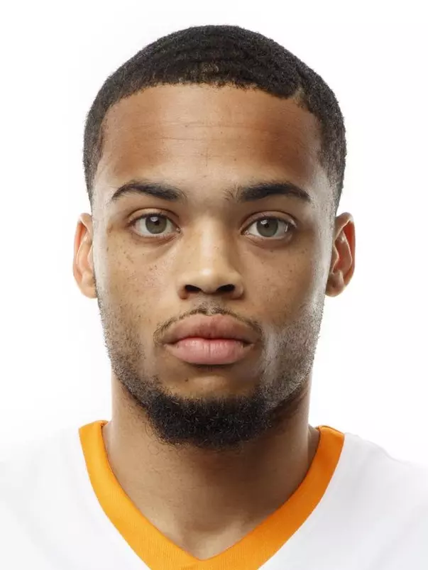 KNOXVILLE, TN - OCTOBER 05, 2017 - Guard Lamonte Turner #1 of the Tennessee Volunteers headshot during 2017 Photo Day at Pratt Pavilion in Knoxville, TN. Photo By Kyle Zedaker/Tennessee Athletics