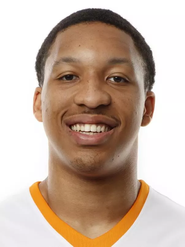 KNOXVILLE, TN - OCTOBER 05, 2017 - Forward Grant Williams #2 of the Tennessee Volunteers headshot during 2017 Photo Day at Pratt Pavilion in Knoxville, TN. Photo By Kyle Zedaker/Tennessee Athletics