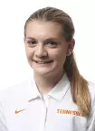 Ali Kessling Headshot