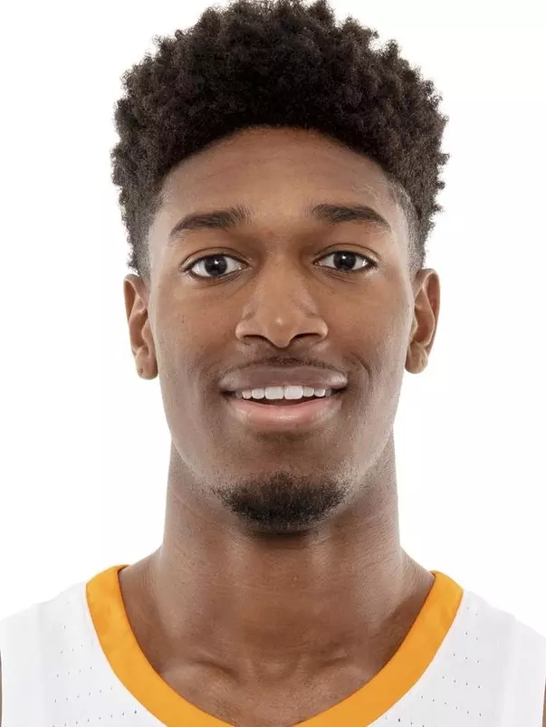 KNOXVILLE, TN - SEPTEMBER 19, 2018 - Forward Kyle Alexander #11 of the Tennessee Volunteers during 2018 Photo Day at Anderson Training Center in Knoxville, TN. Photo By Andrew Ferguson/Tennessee Athletics