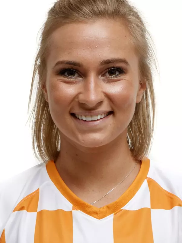 KNOXVILLE, TN - JULY 30, 2018 - Midfielder/Defender Rylie O'Keefe #4 of the Tennessee Volunteers headshot during Soccer Photo Day at Anderson Training Center in Knoxville, TN. Photo By