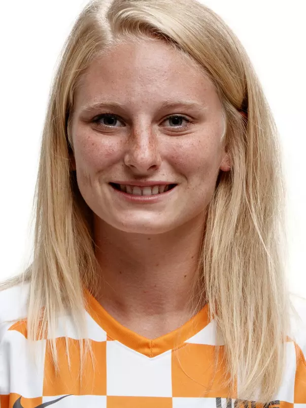 KNOXVILLE, TN - JULY 30, 2018 - Midfielder/Defender Rylie O'Keefe #4 of the Tennessee Volunteers headshot during Soccer Photo Day at Anderson Training Center in Knoxville, TN. Photo By