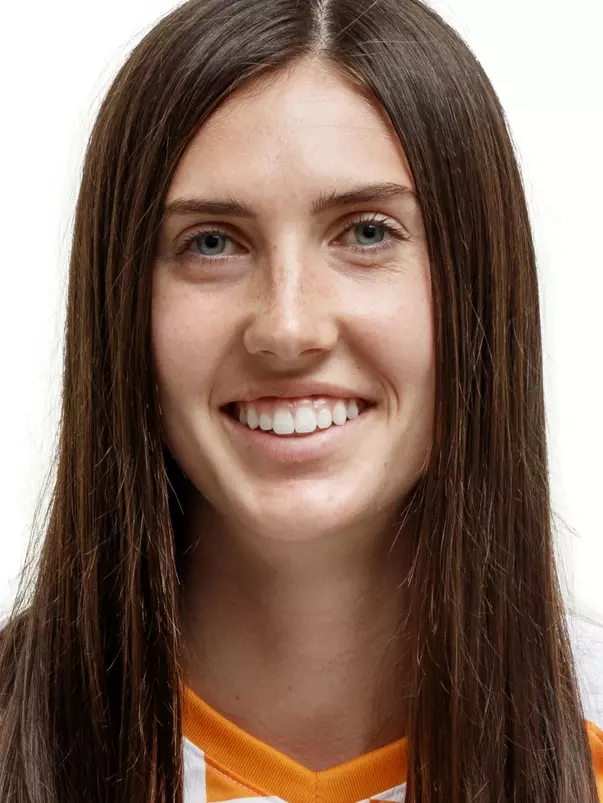 KNOXVILLE, TN - JULY 30, 2018 - Midfielder/Defender Rylie O'Keefe #4 of the Tennessee Volunteers headshot during Soccer Photo Day at Anderson Training Center in Knoxville, TN. Photo By