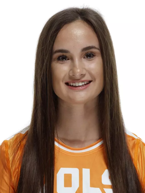 Giana Pellizzon Headshot