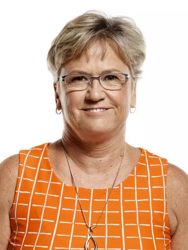 Holly Warlick - head shot