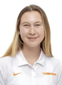 Lindsey Jones Headshot