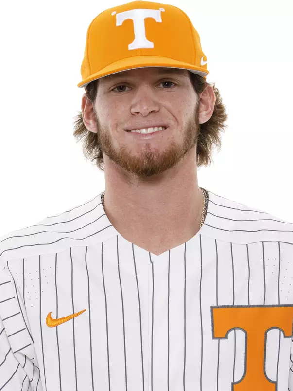 KNOXVILLE, TN - NOVEMBER 12, 2019 - Kody Davidson of the Tennessee Volunteers headshot taken in Knoxville, TN. Photo By Caleb Jones/Tennessee Athletics