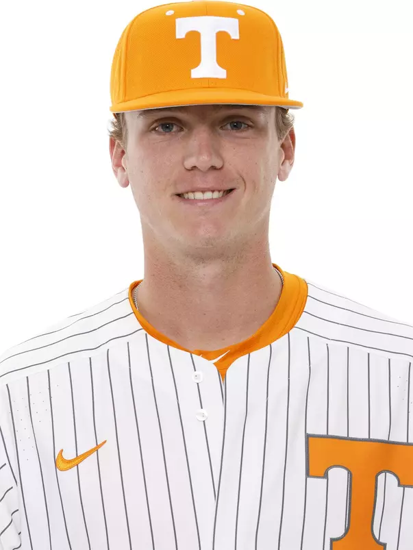 KNOXVILLE, TN - NOVEMBER 12, 2019 - Sean Hunley of the Tennessee Volunteers headshot taken in Knoxville, TN. Photo By Caleb Jones/Tennessee Athletics