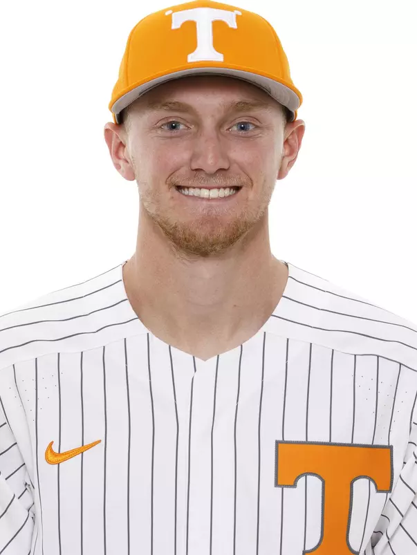 KNOXVILLE, TN - NOVEMBER 12, 2019 - Redmond Redmond of the Tennessee Volunteers headshot taken in Knoxville, TN. Photo By Caleb Jones/Tennessee Athletics