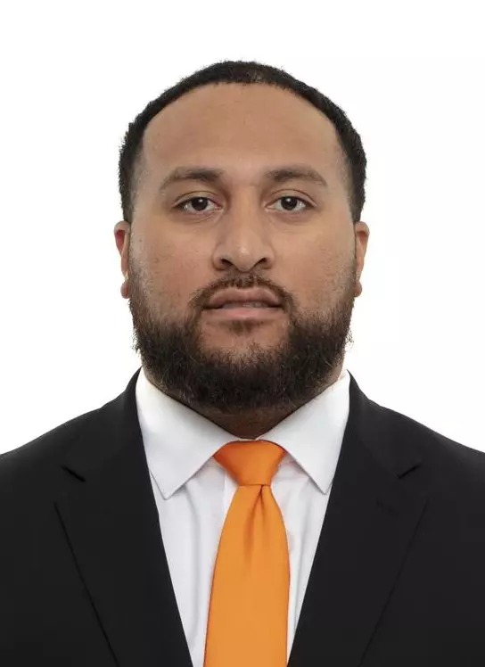 Nanumi Lolohea Headshot