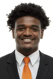 KNOXVILLE, TN - JUNE 12, 2019 - Linebacker J.J. Peterson #6 of the Tennessee Volunteers headshot taken in Knoxville, TN. Photo By Andrew Ferguson/Tennessee Athletics