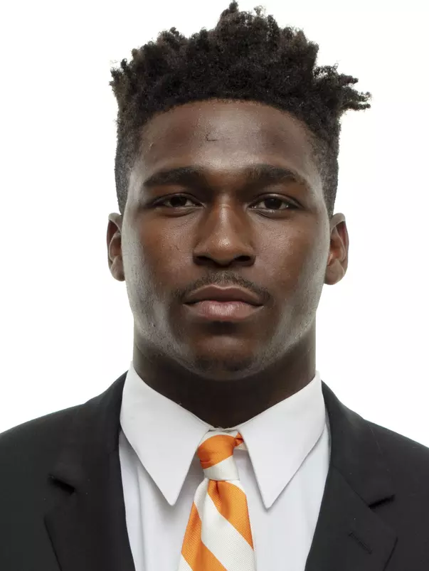 KNOXVILLE, TN - JUNE 12, 2019 - Linebacker J.J. Peterson #6 of the Tennessee Volunteers headshot taken in Knoxville, TN. Photo By Andrew Ferguson/Tennessee Athletics
