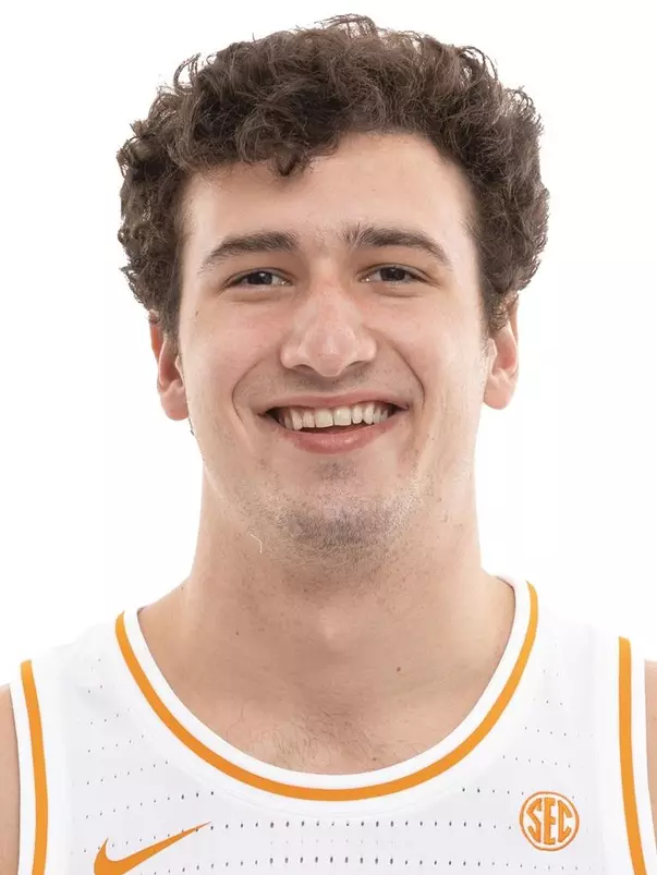 KNOXVILLE, TN - 2020.09.23 - Men’s Basketball Studio Photo Day