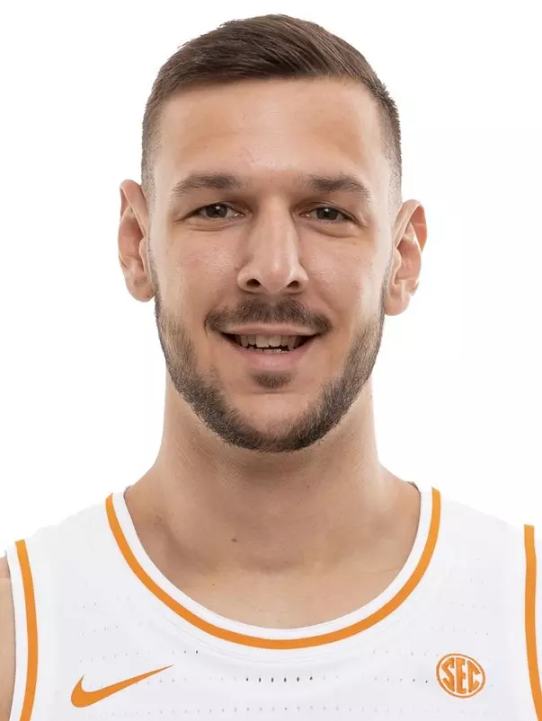 KNOXVILLE, TN - 2020.09.23 - Men’s Basketball Studio Photo Day