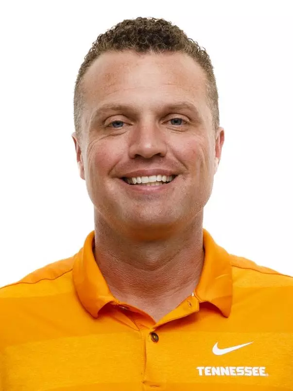 KNOXVILLE, TN - 2019.08.20 - Arnold Headshot