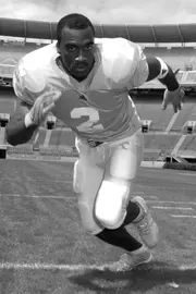 Kevin Burnett At Neyland Stadium