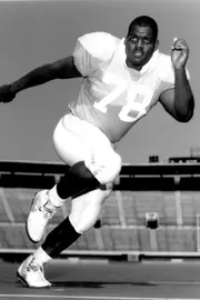 Antone Davis At Neyland Stadium