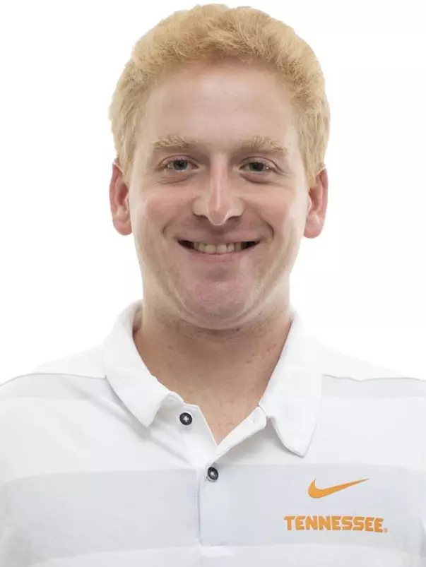 Ian Van Cott headshot