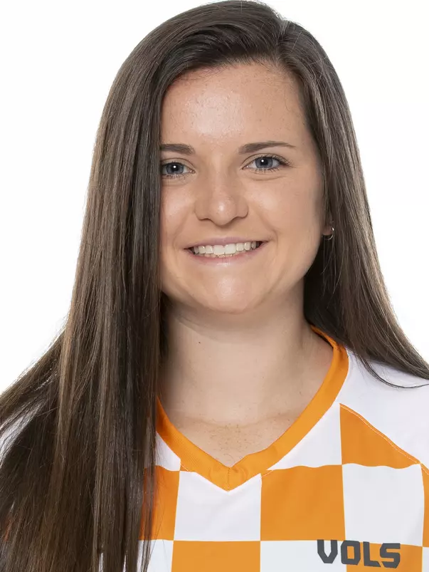 KNOXVILLE, TN - AUGUST 12, 2020 - Midfielder Hannah Tillett #10 of the Tennessee Volunteers during the 2020 Soccer Photo Day taken in Knoxville, TN. Photo By Andrew Ferguson/Tennessee Athletics