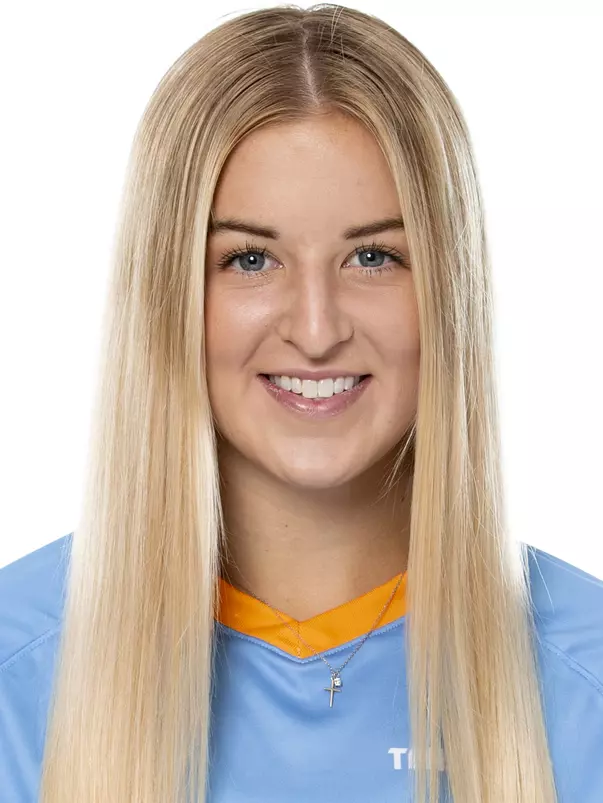KNOXVILLE, TN - AUGUST 12, 2020 - Goalkeeper Lindsey Romig #1 of the Tennessee Volunteers during the 2020 Soccer Photo Day taken in Knoxville, TN. Photo By Andrew Ferguson/Tennessee Athletics