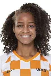 KNOXVILLE, TN - AUGUST 12, 2020 - Midfielder/Defender Giselle Washington #29 of the Tennessee Volunteers during the 2020 Soccer Photo Day taken in Knoxville, TN. Photo By Andrew Ferguson/Tennessee Athletics