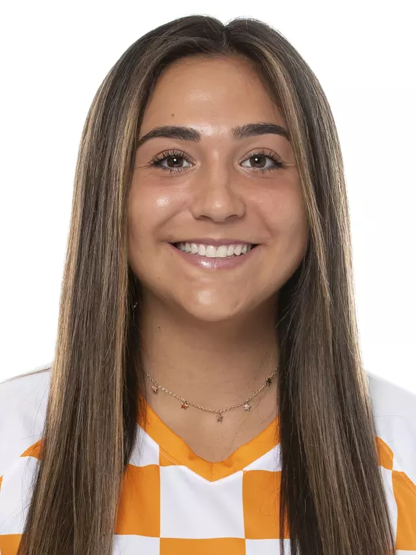 KNOXVILLE, TN - AUGUST 12, 2020 - Defender Sydney Hennessey #30 of the Tennessee Volunteers during the 2020 Soccer Photo Day taken in Knoxville, TN. Photo By Andrew Ferguson/Tennessee Athletics