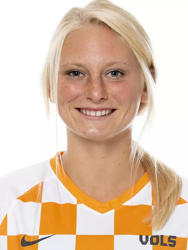 KNOXVILLE, TN - AUGUST 12, 2020 - Defender Abbey Burdette #3 of the Tennessee Volunteers during the 2020 Soccer Photo Day taken in Knoxville, TN. Photo By Andrew Ferguson/Tennessee Athletics