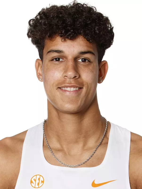 KNOXVILLE, TN - JANUARY 06, 2021 - Preston Ruth of the Tennessee Volunteers headshot taken in Knoxville, TN. Photo By Caleb Jones/Tennessee Athletics