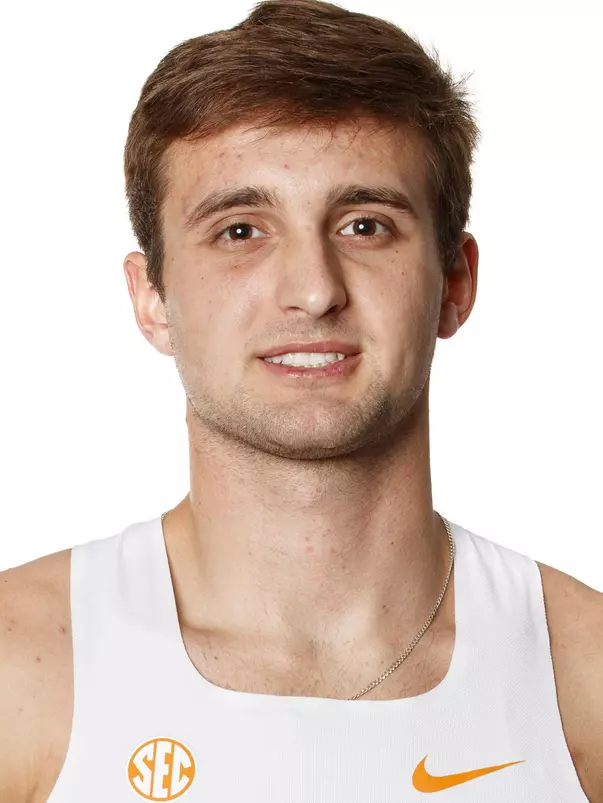 KNOXVILLE, TN - JANUARY 07, 2021 - Blake Ewaskey of the Tennessee Volunteers headshot taken in Knoxville, TN. Photo By Caleb Jones/Tennessee Athletics